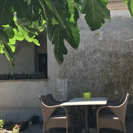 Simonetti Apartment *